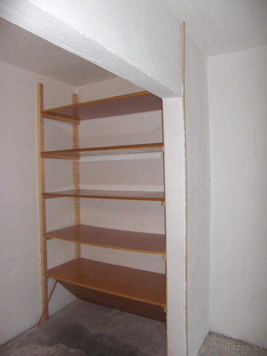 Prenajom garaze Svantnerova - 6