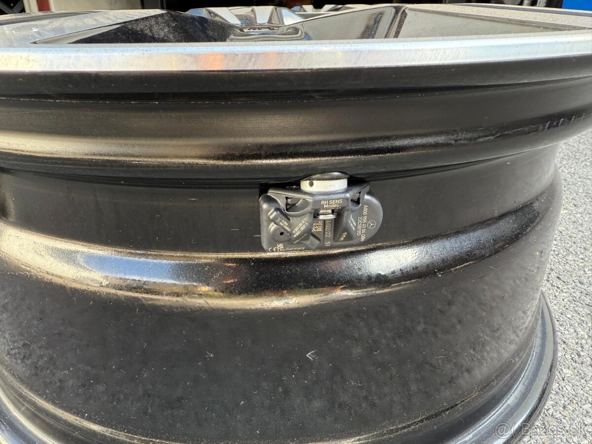 ORIGINAL MERCEDES GLA/GLB DISKY 5x112 R18 NEW MODEL - 6