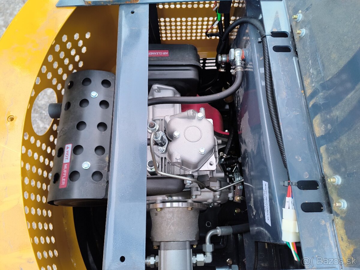 Koncim rozpredavam Bager 1000kg diesel 1 valec motor KOOP - 6