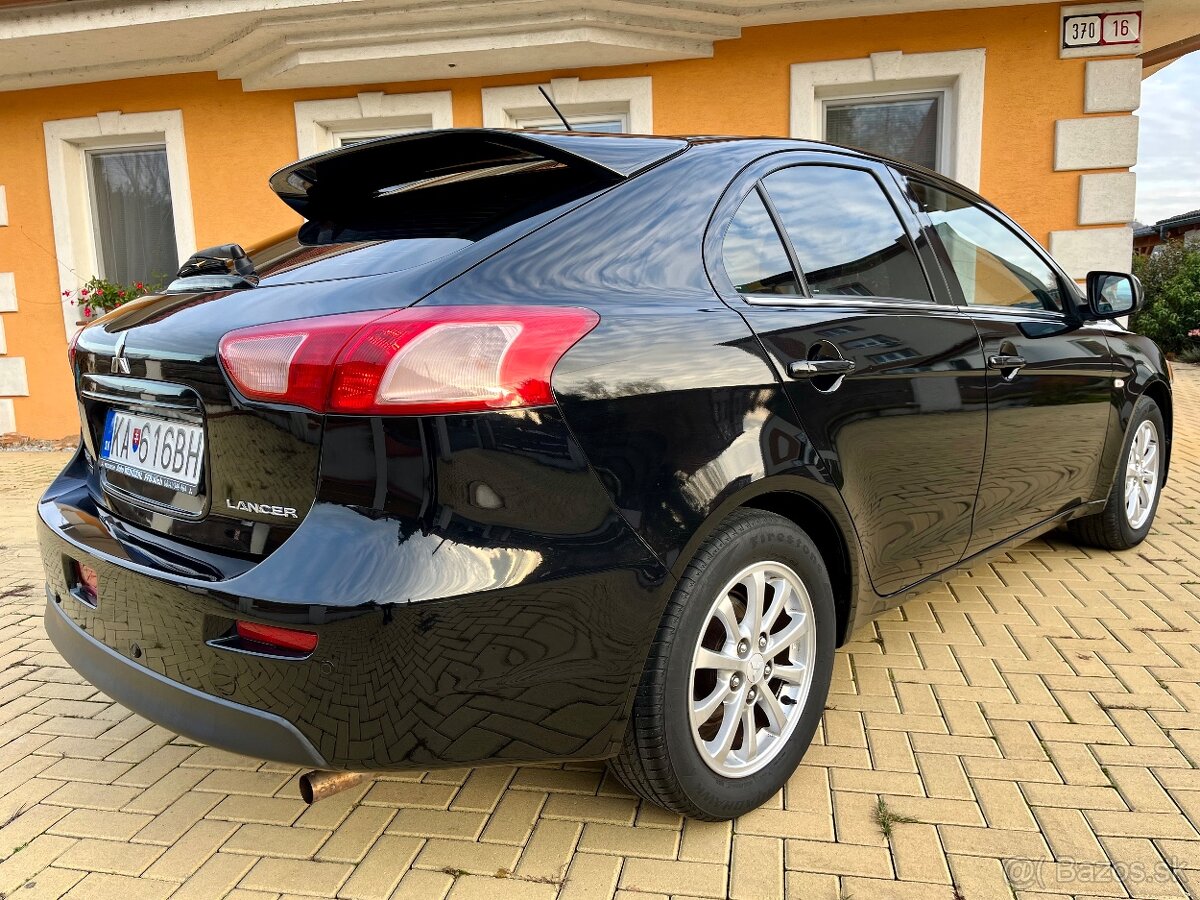 Mitsubishi Lancer 1.6 MIVEC Benzín Sportback 86kW + Xenóny - 6