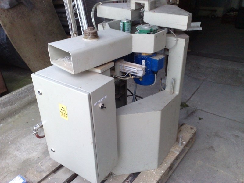 Predám stroje na plastové okná,Zváračka,Fréza - 6