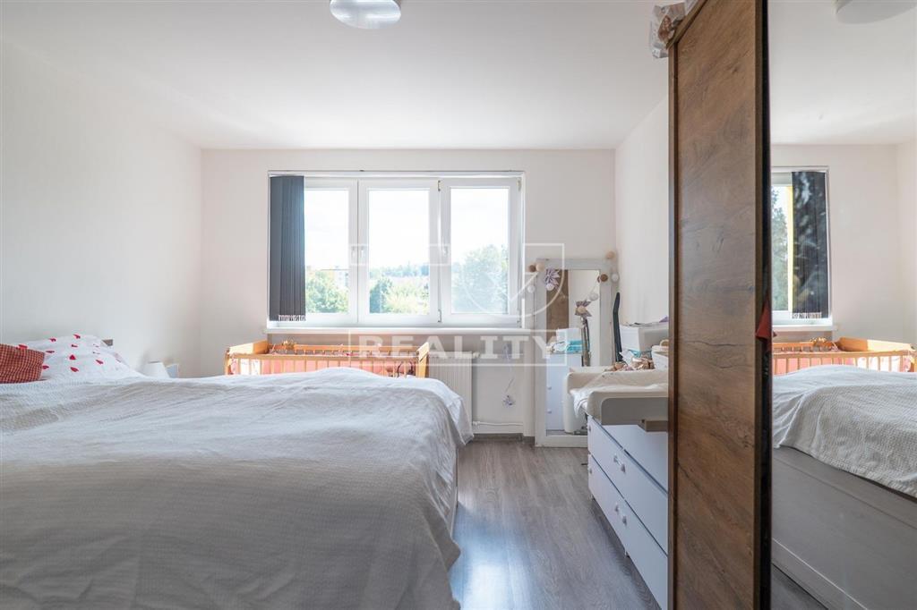 REZERVOVANÉ - Priestranný dvojizbový tehlový byt - 69 m2... - 6