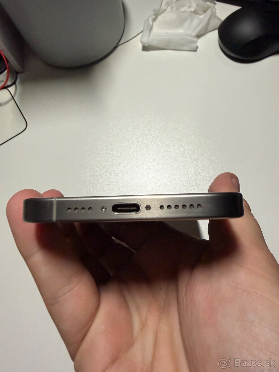 Predám iPhone 15 Pro Max 256 GB Natural Titanium - Top Stav - 6