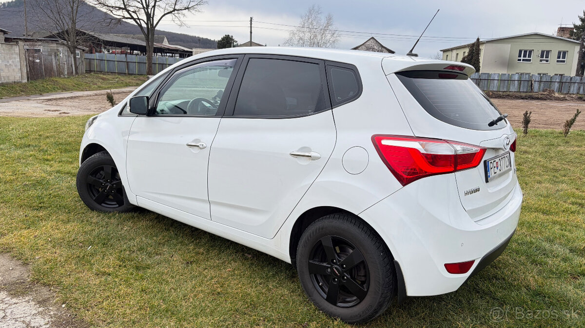 Hyundai IX20 1.6i - 6
