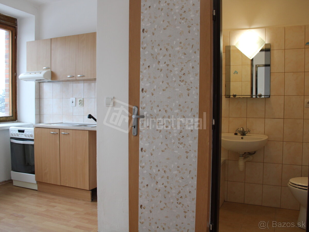 Jednoizbový byt neďaleko centra Zvolena - 6