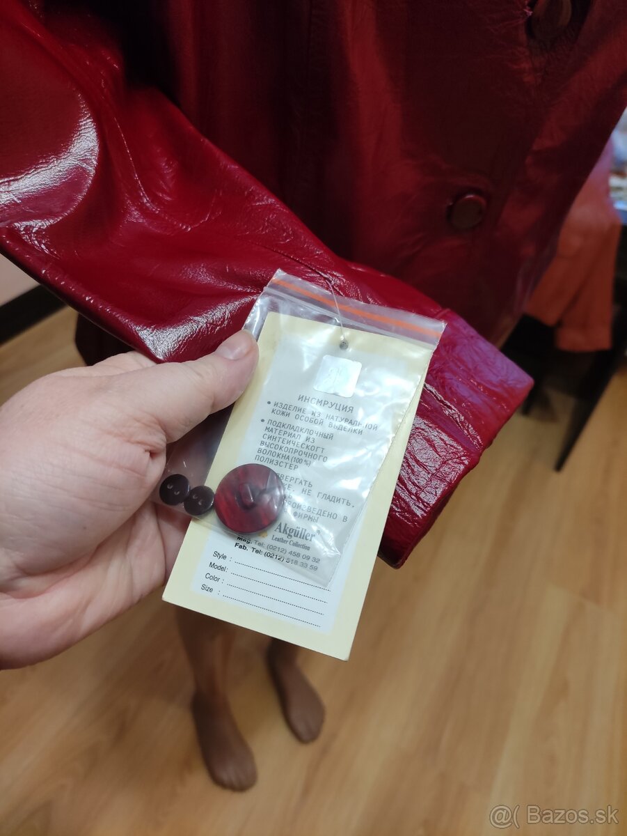 Červená kožená bunda. - 6