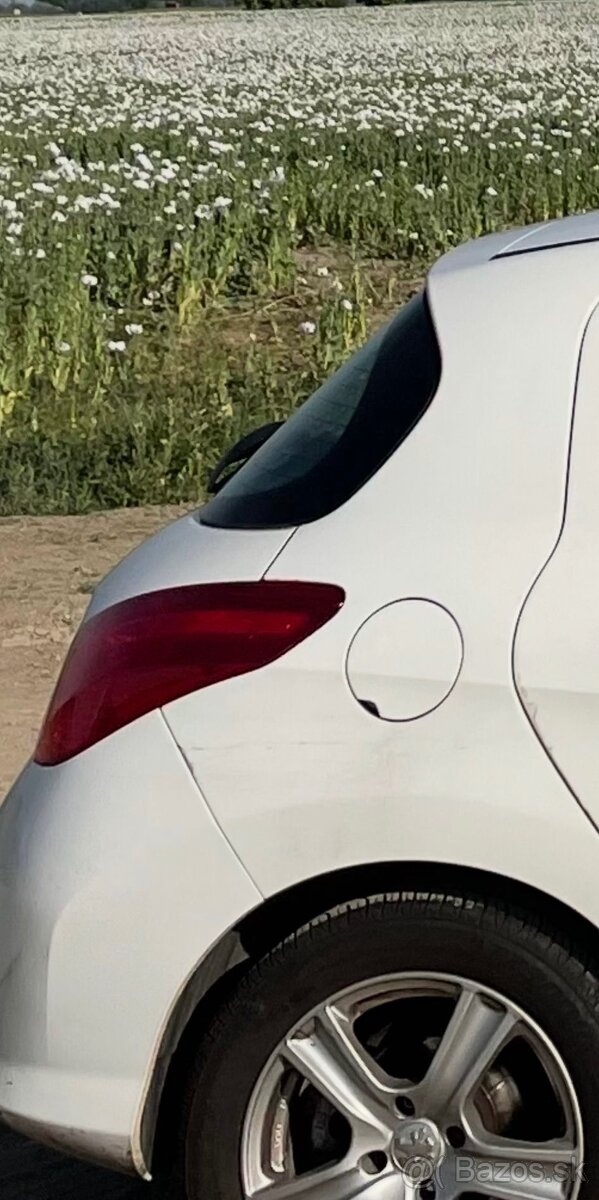 Peugeot 308 1.6 HDi - 6