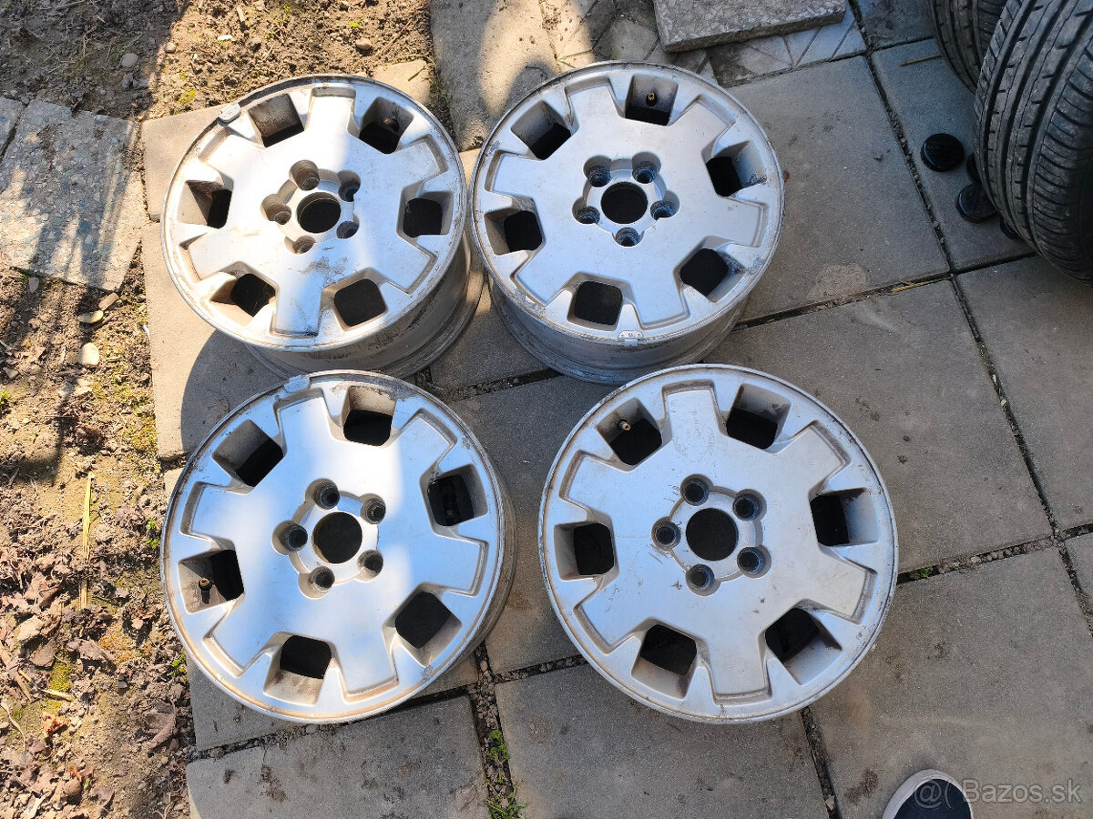 Volvo V70 XC P80 - originál 15" alu disky - 6