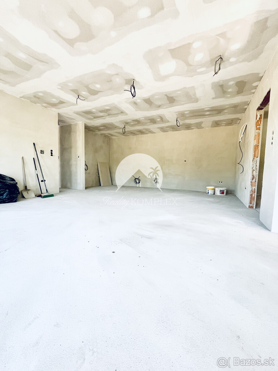 Reality KOMPLEX s.r.o., Vám ponúka na predaj 4-izbový dvojdo - 6