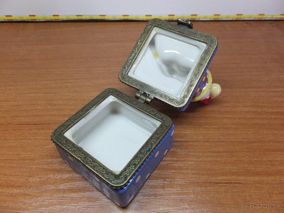 Starožitná pěkná porcelánová šperkovnice-klaun. - 6