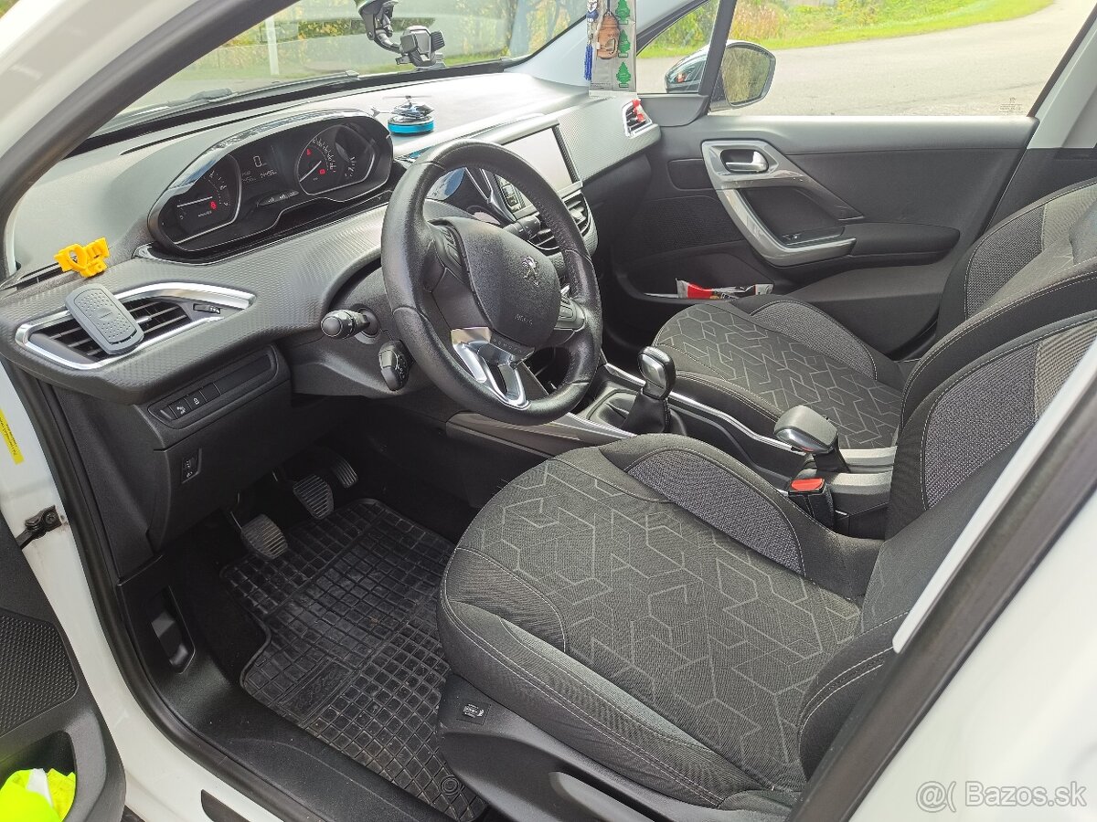 Peugeot 2008 1.2 Active Style - 6