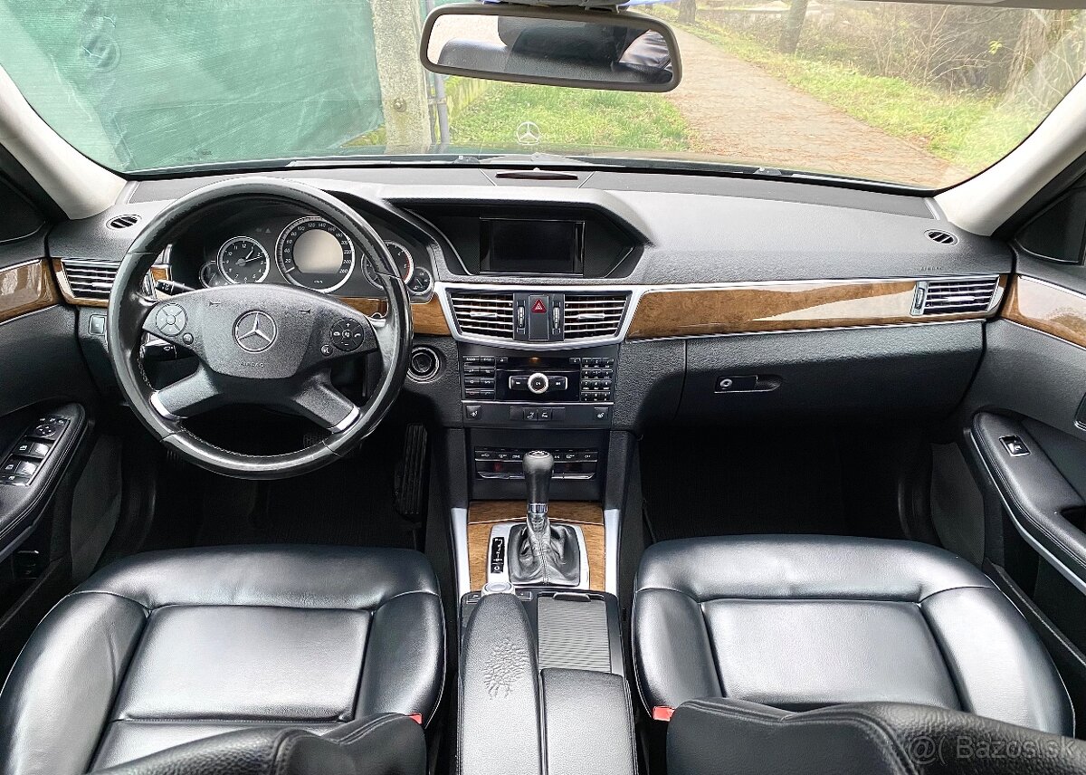Mercedes E W212 A/T - 6