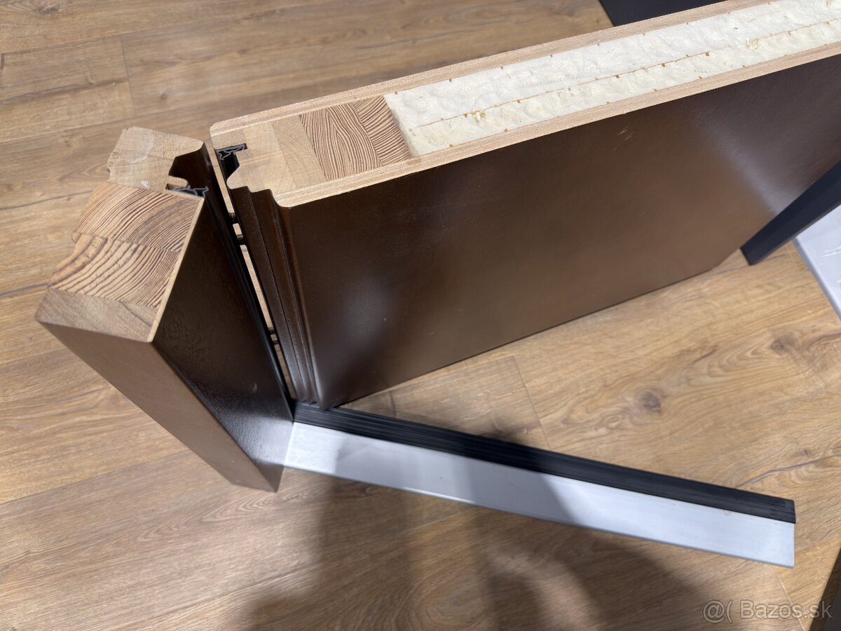 Drevené vchodové dvere 90 ľavé - 6