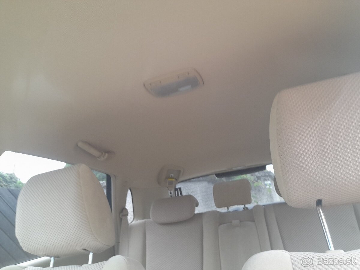 Hyundai Tuscon 2,0 CRDi, rok 6/2007 - dovoz - 6