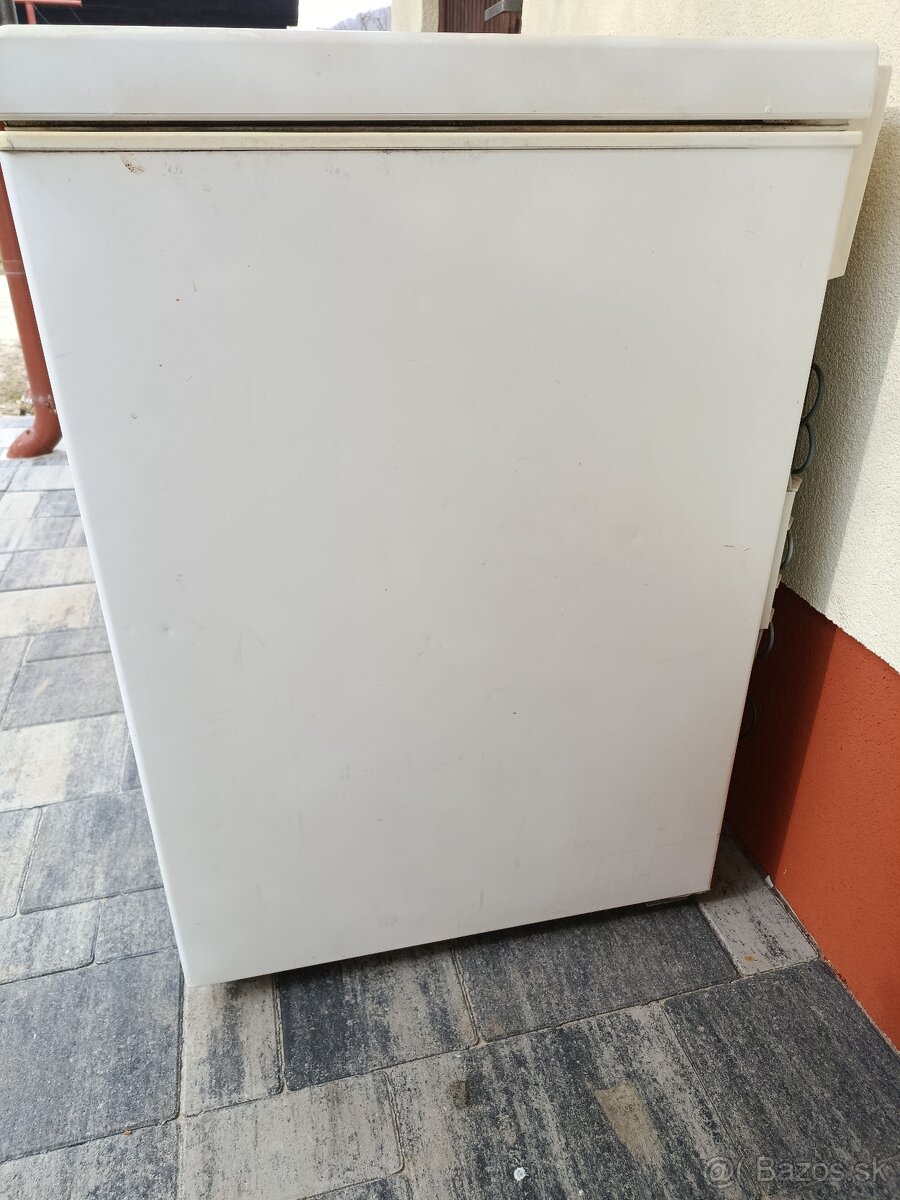 Predám mrazničku. Whirlpool. - 6