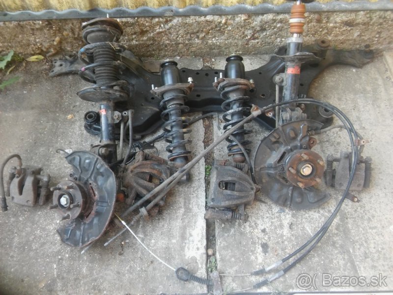 Dvere,podbehy na Toyotu Avensis D4D 2.0,85kw - 6