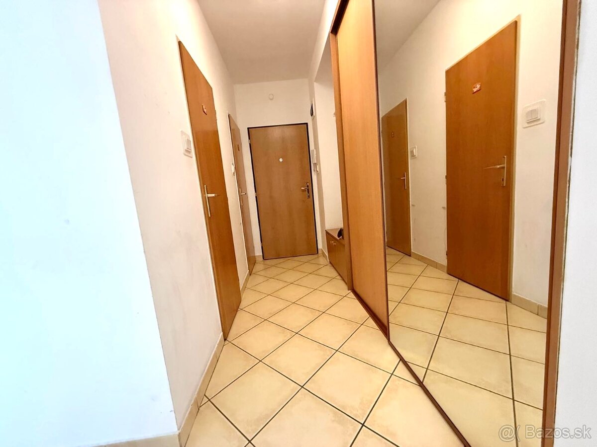 PRENÁJOM: VEĽKÝ 2-IZBOVÝ BYT S DVOMI BALKÓNMI - 6