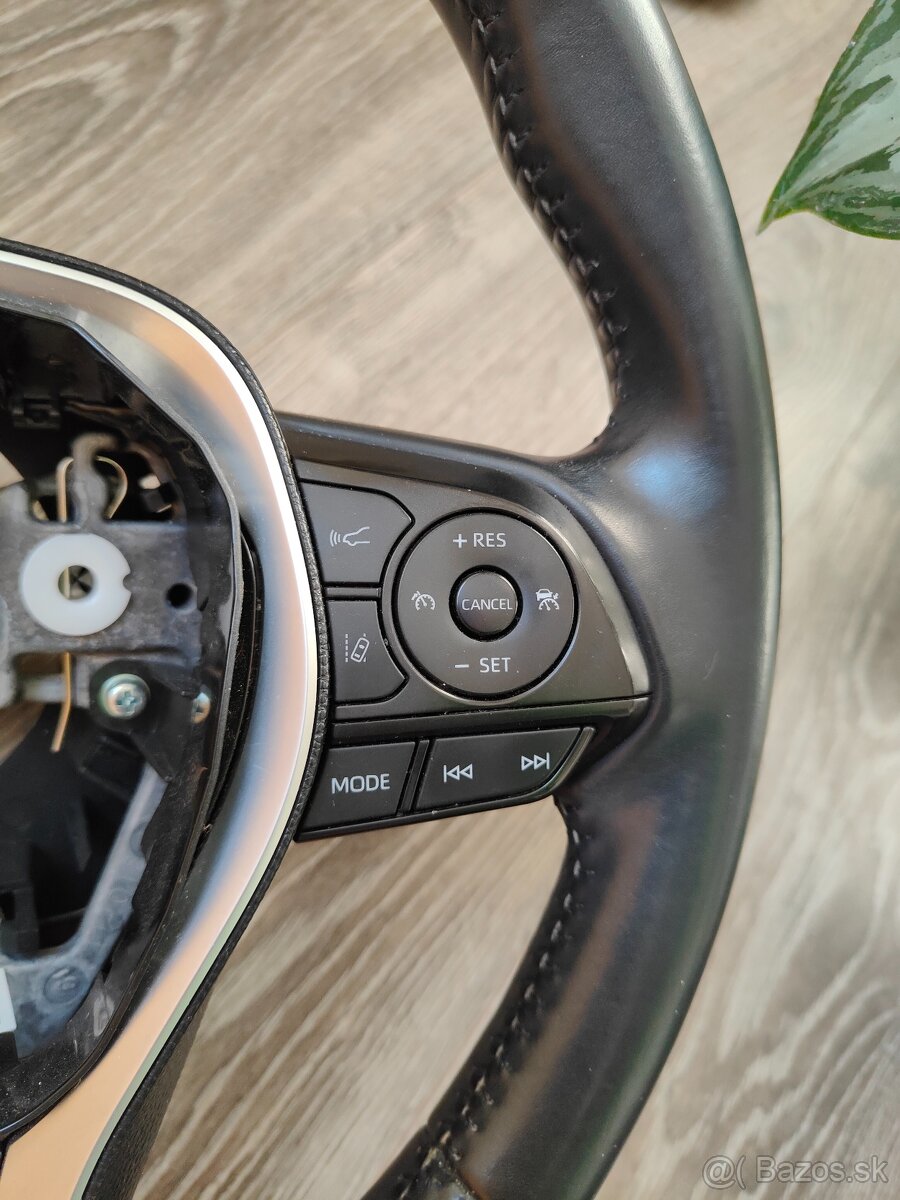 VOLANT TOYOTA COROLLA (E210) (2019-) - 6