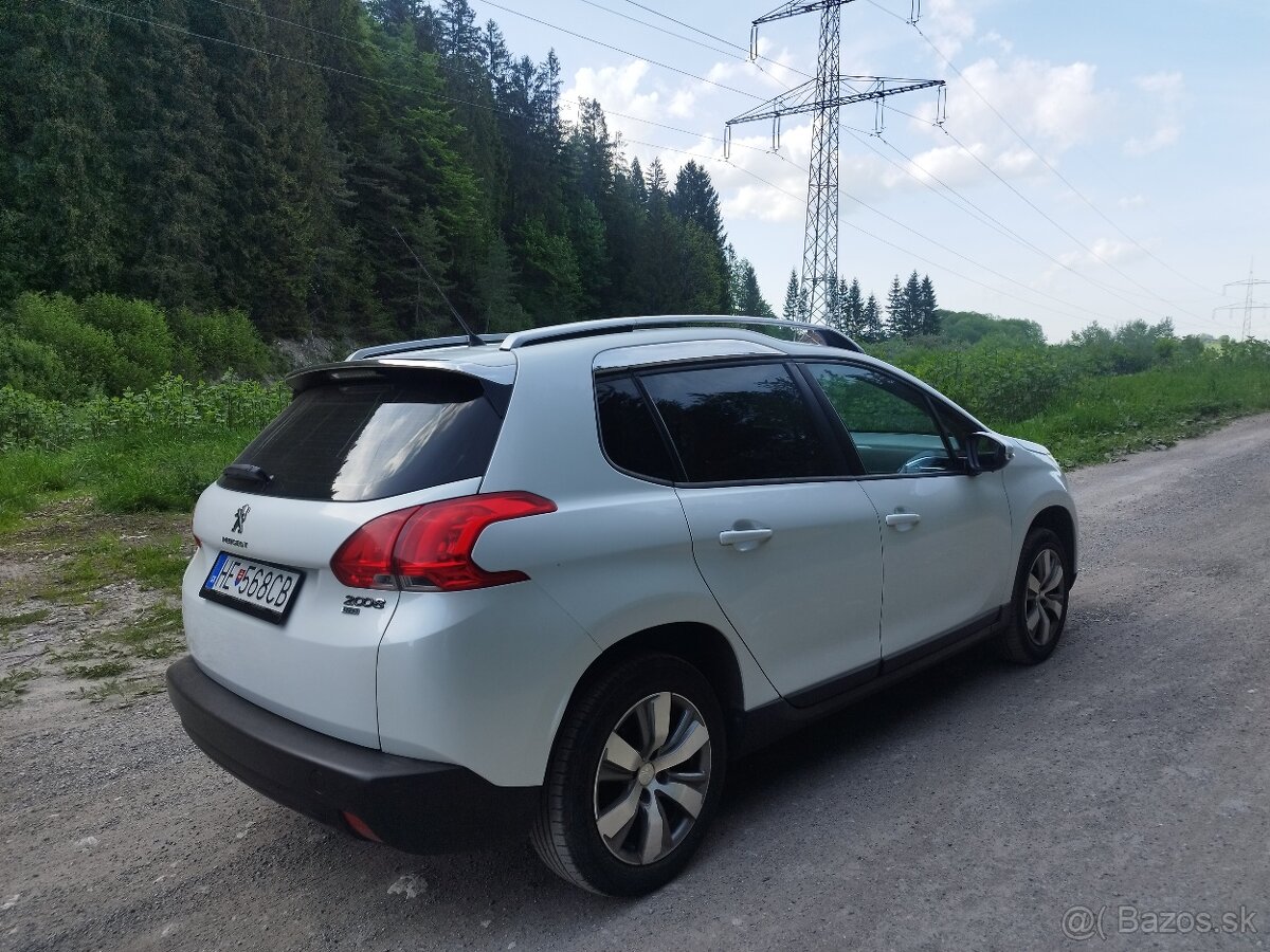 Peugeot 2008 - 6