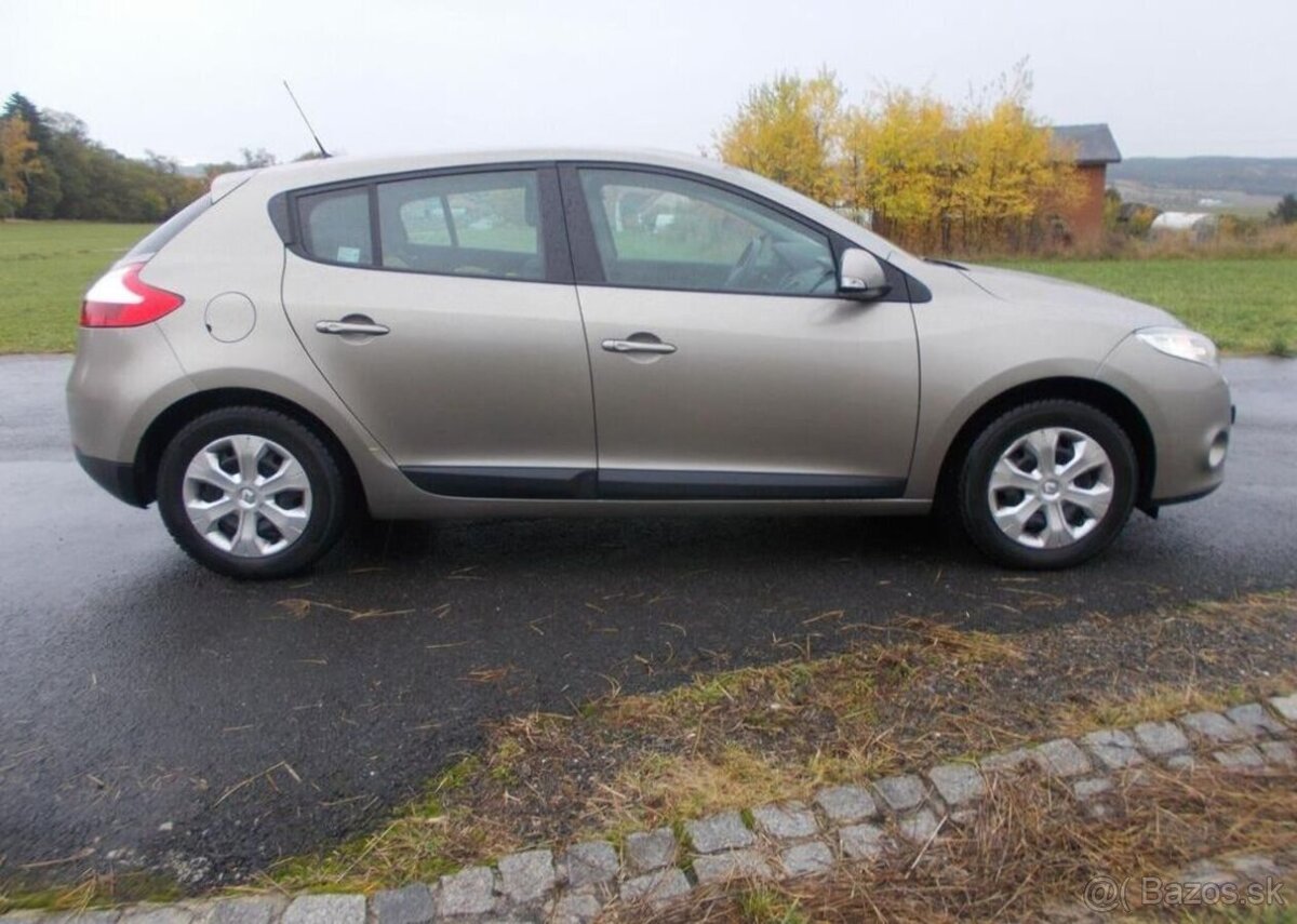Renault Mégane 1,4 96KW koup v ČR 2 majitel benzín manuál - 6