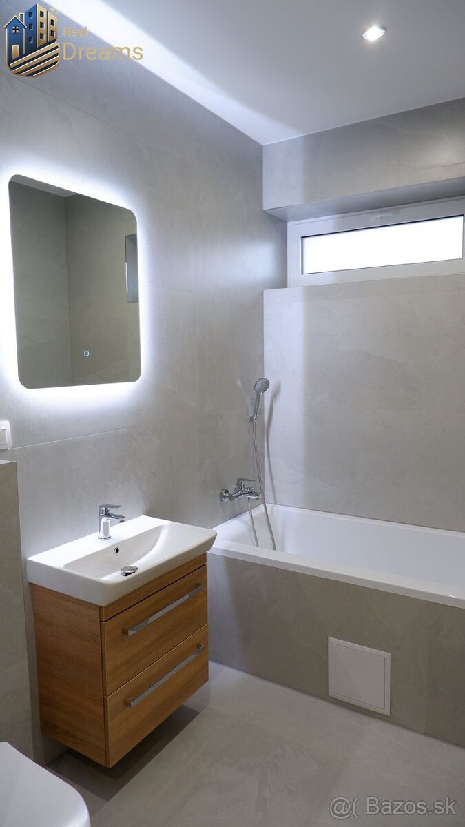 Ponúkame na predaj štvorizbový rodinný dom v obci Radava v s - 6