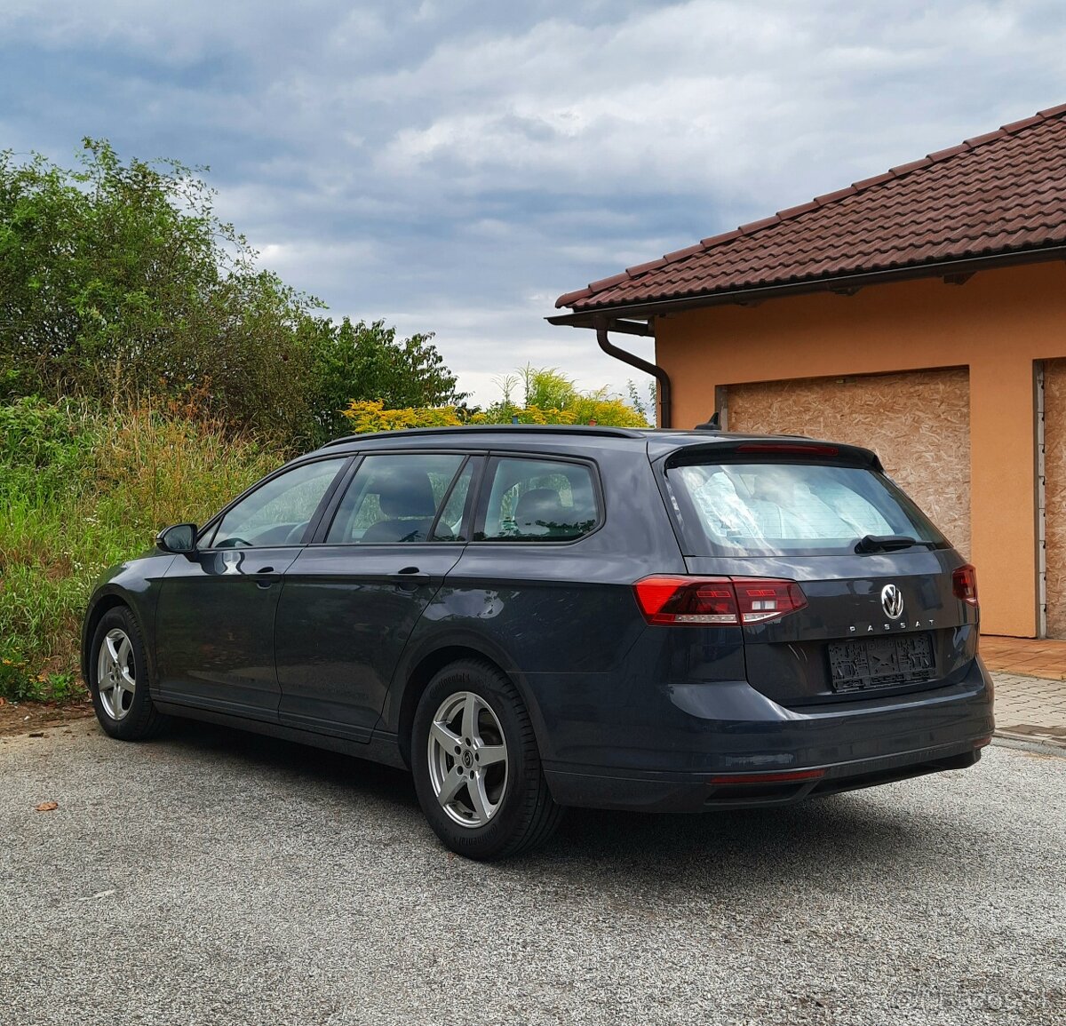Predám Volkswagen Passat Variant 2.0 TDI EVO Elegance DSG - 6