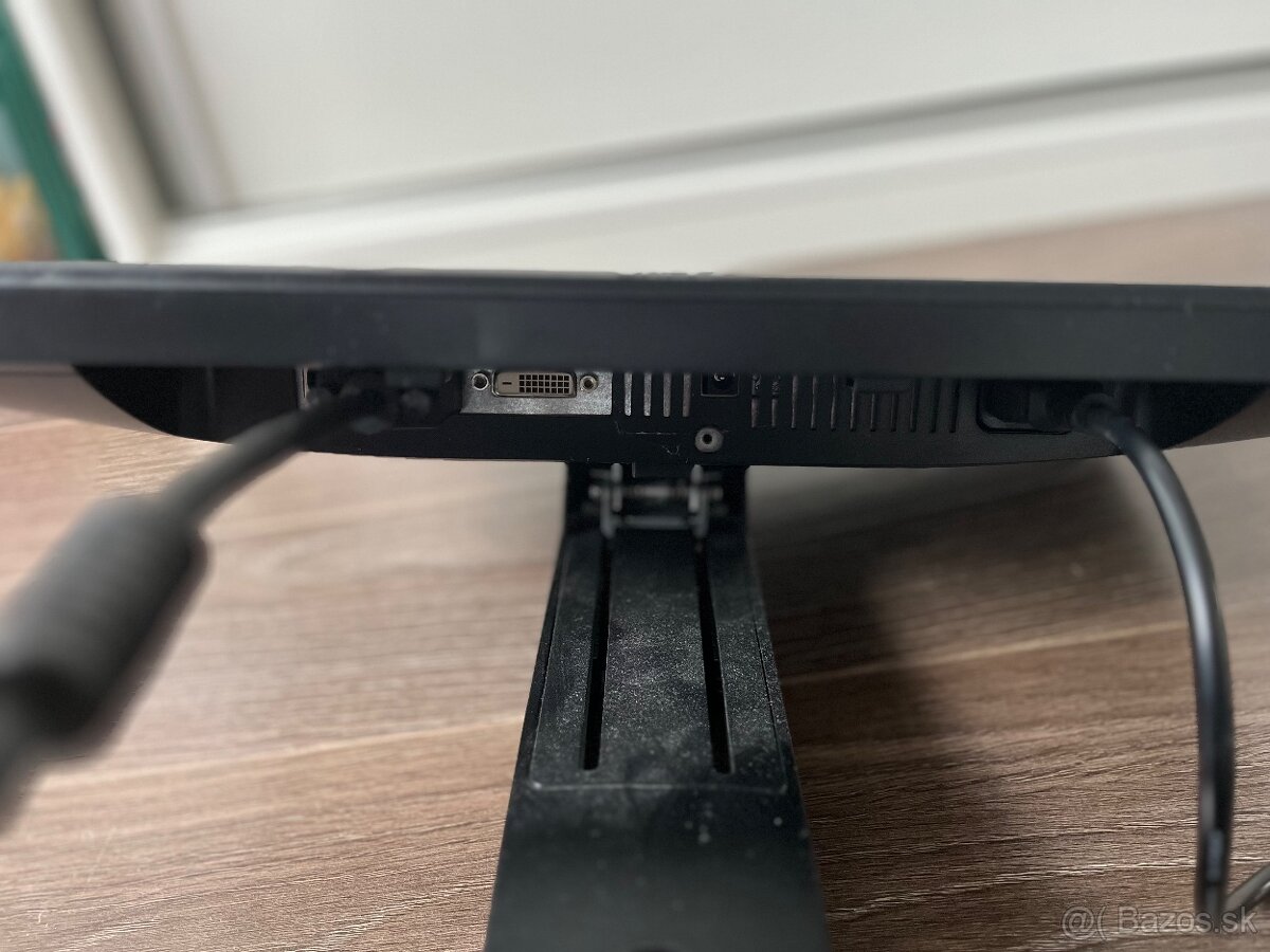 Dell monitor 22 s kablom - 6