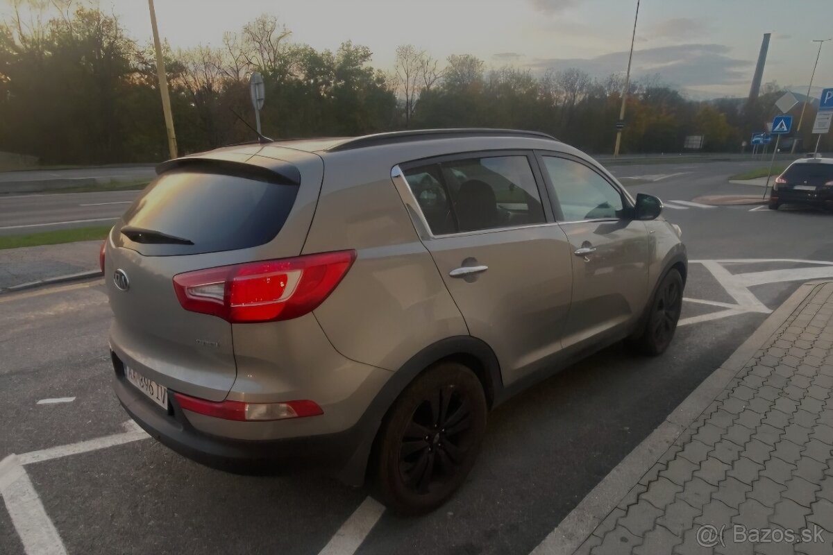 Kia Sportage 2.0 crdi 4x4 AUTOMAT - 6