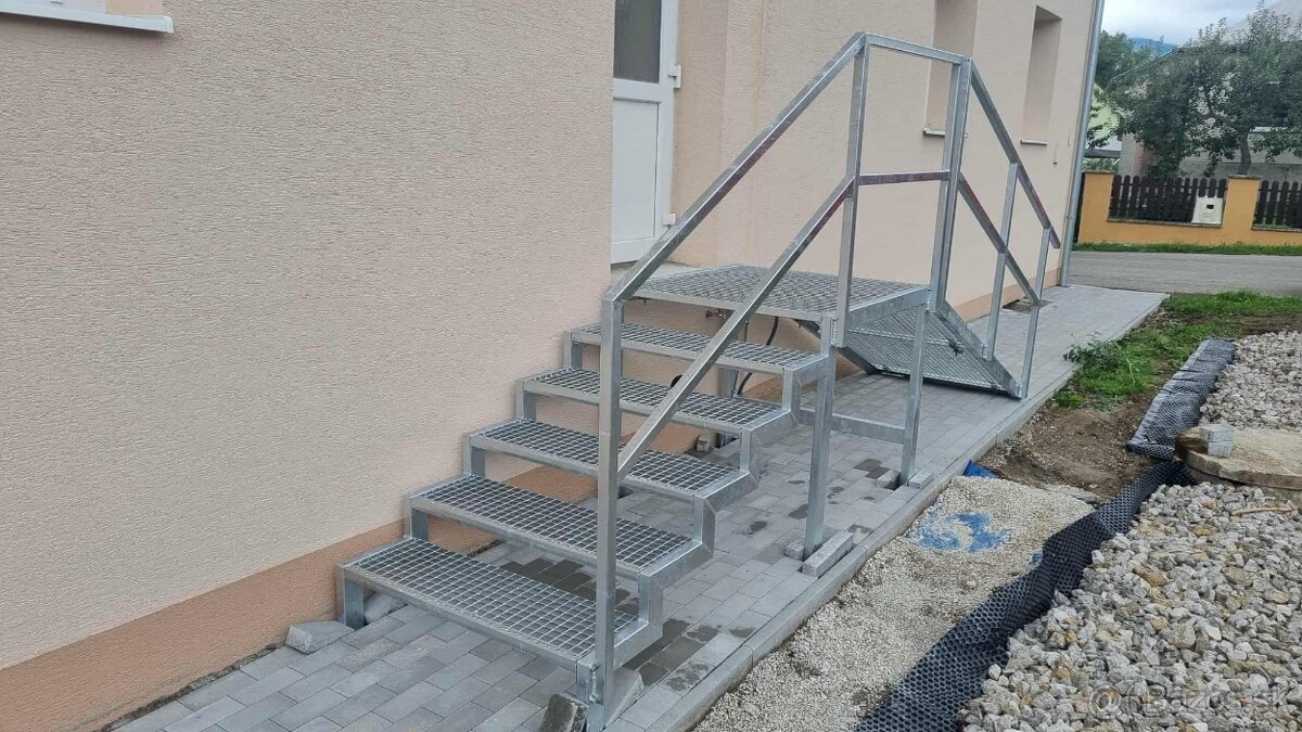 Návrh a výroba ocelových nosných a nenosných konštrukcií - 6