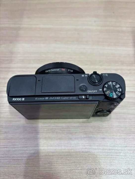 Sony Cyber-Shot DSC-RX100 Mark III - 6