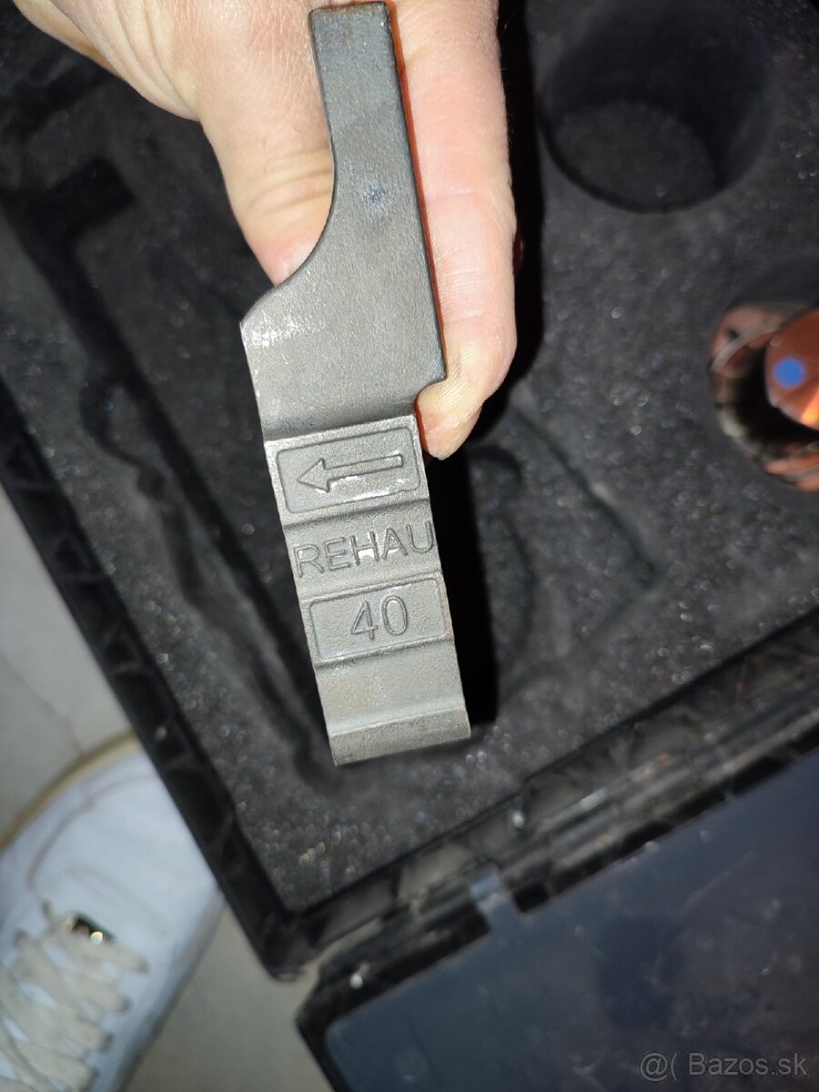 REHAU RAUTOOL A5 – Aku lisovacia sada - 6