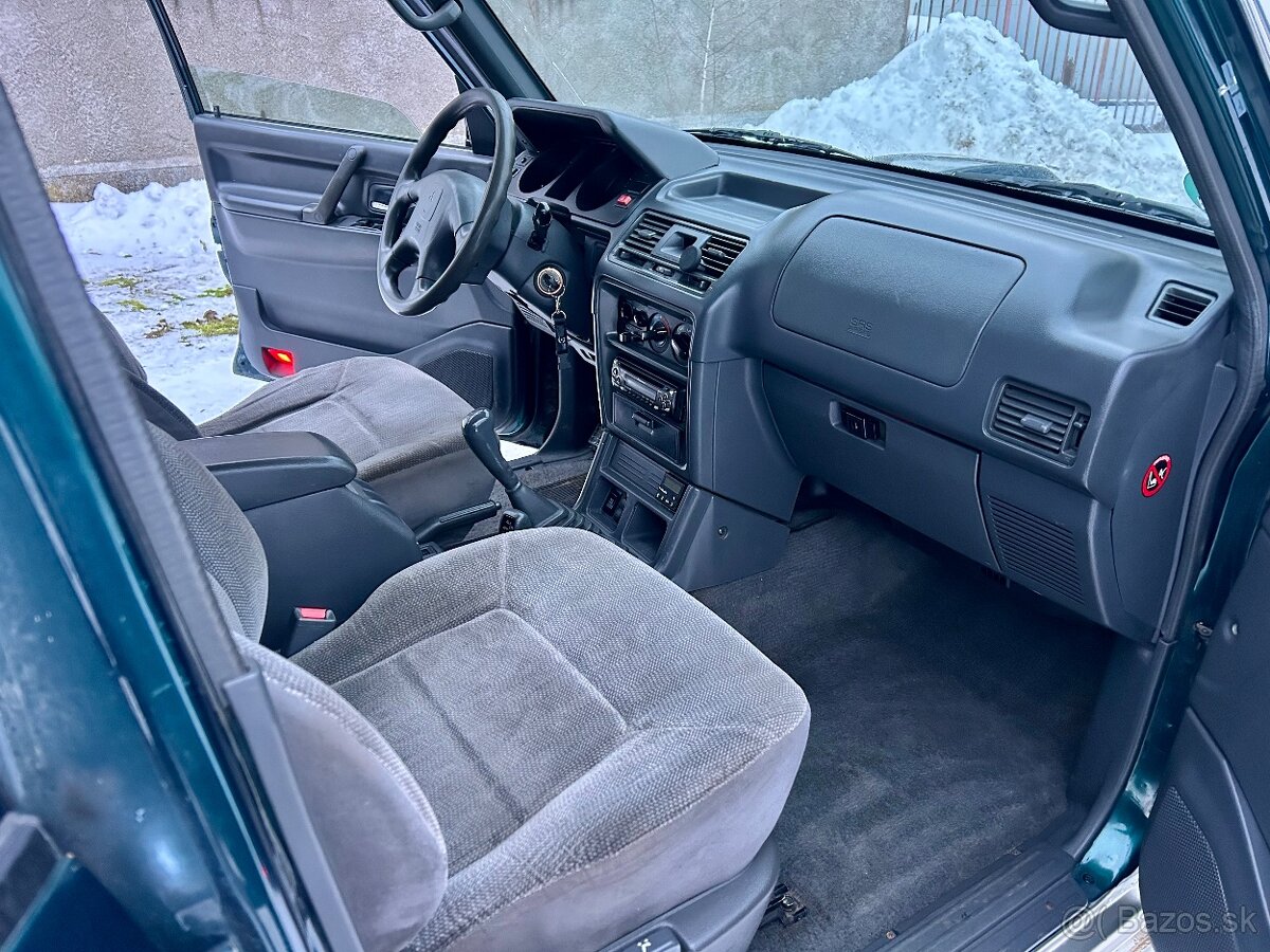 Mitsubishi Pajero 2.5 TD GLS - 6