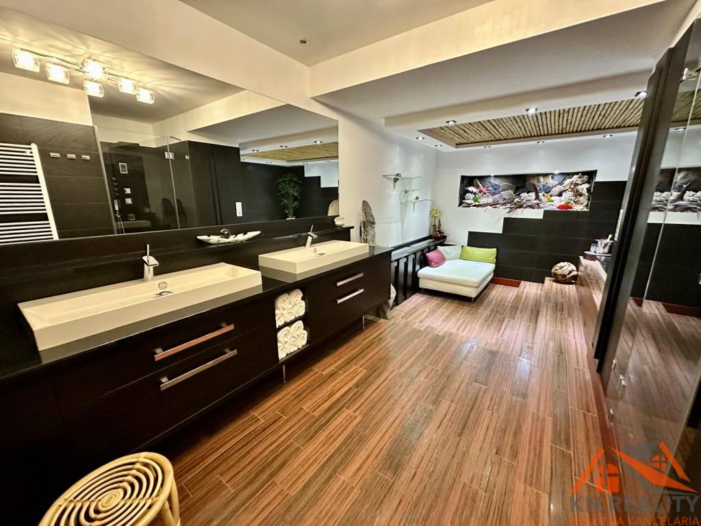 Rodinný dom s krytou terasou Komárno - 6