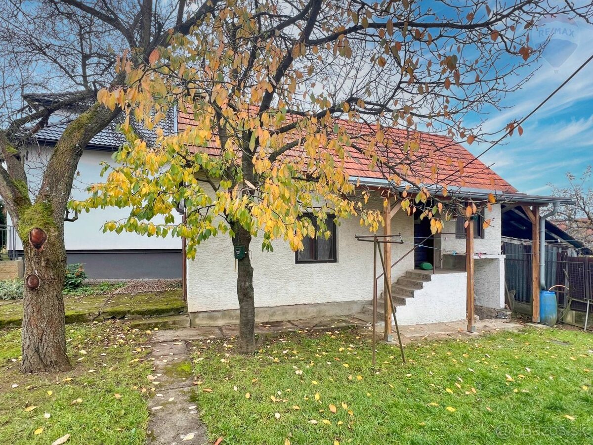 Na predaj rodinný dom v obci Veľké Uherce - 6