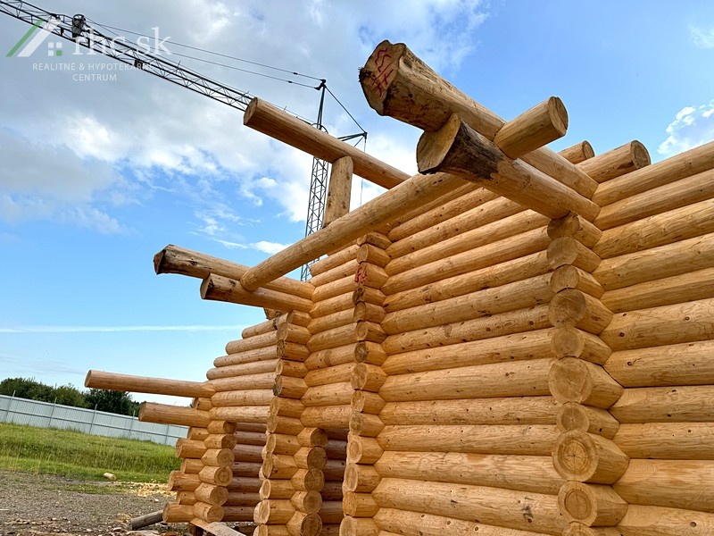 DREVENICA O VEĽKOSTI 130 M2 K DISOZÍCIÍ IHNEĎ - SVIDNÍK - 6