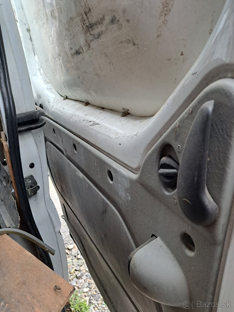 Predám náhradné diely Opel vivaro, trafic - 6