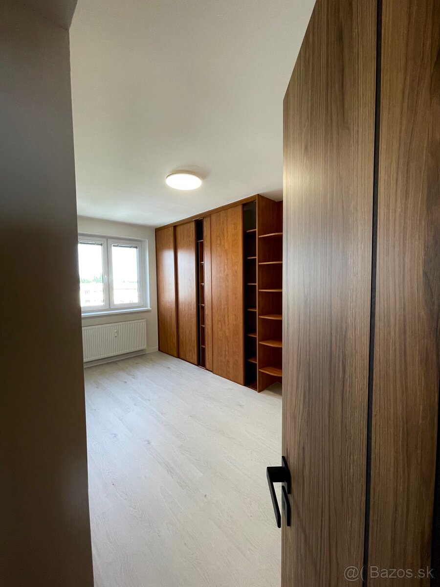 PRENÁJOM 3-IZBOVÉHO BYTU S LOGGIOU - 6