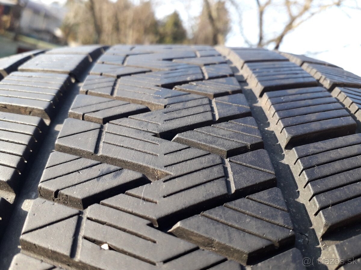 255/50 r19 zimne pneumatiky - 6