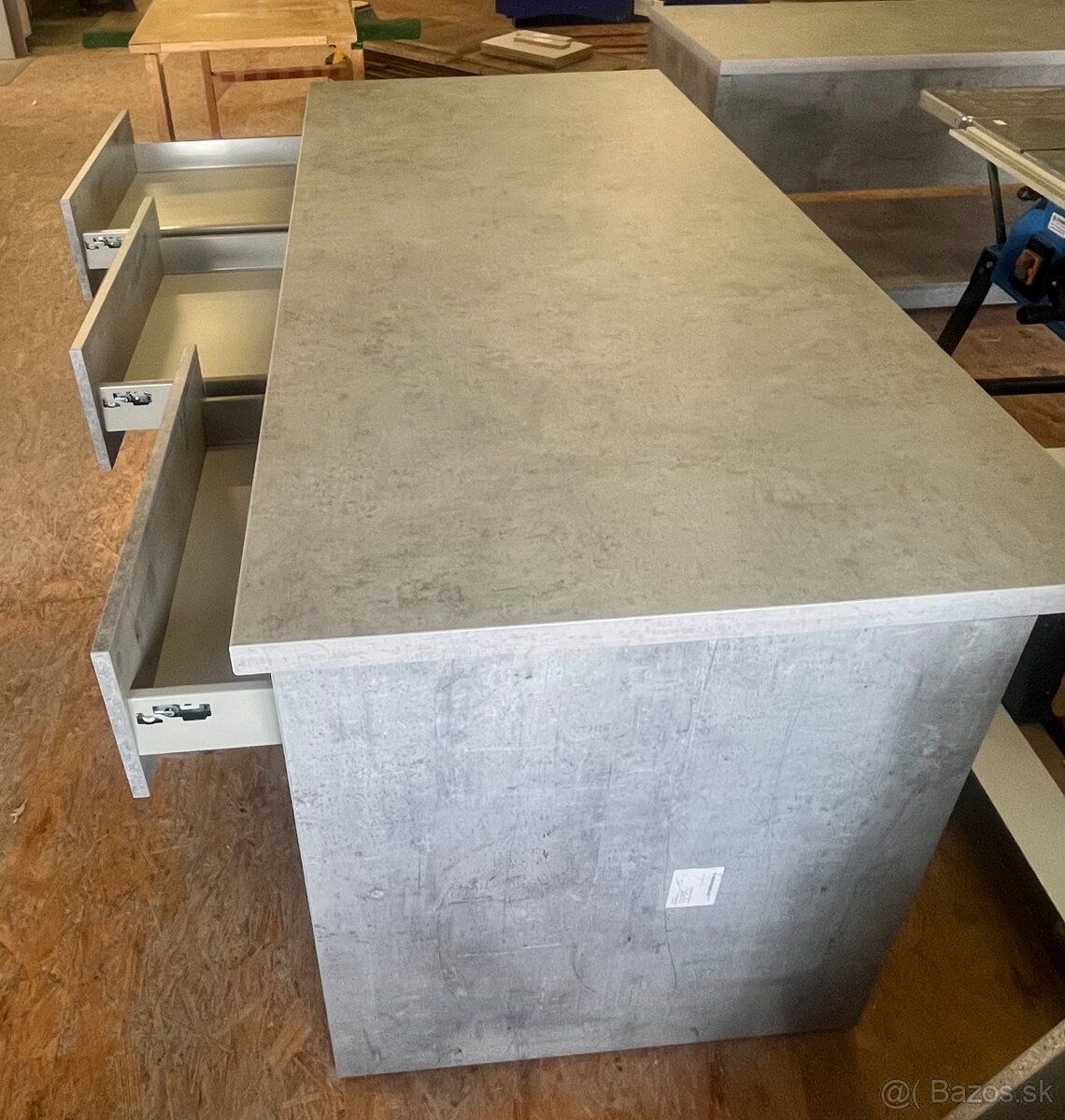 Pracovný stôl - 6
