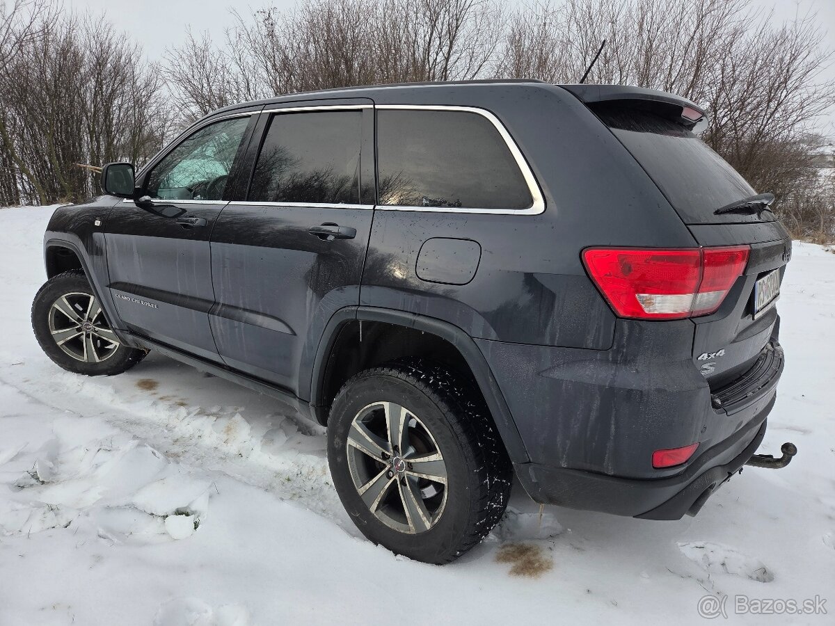 Jeep Grand Cherokee 3.0 - 6