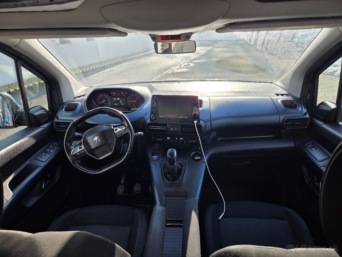 Peugeot Rifter 1.5 - 6