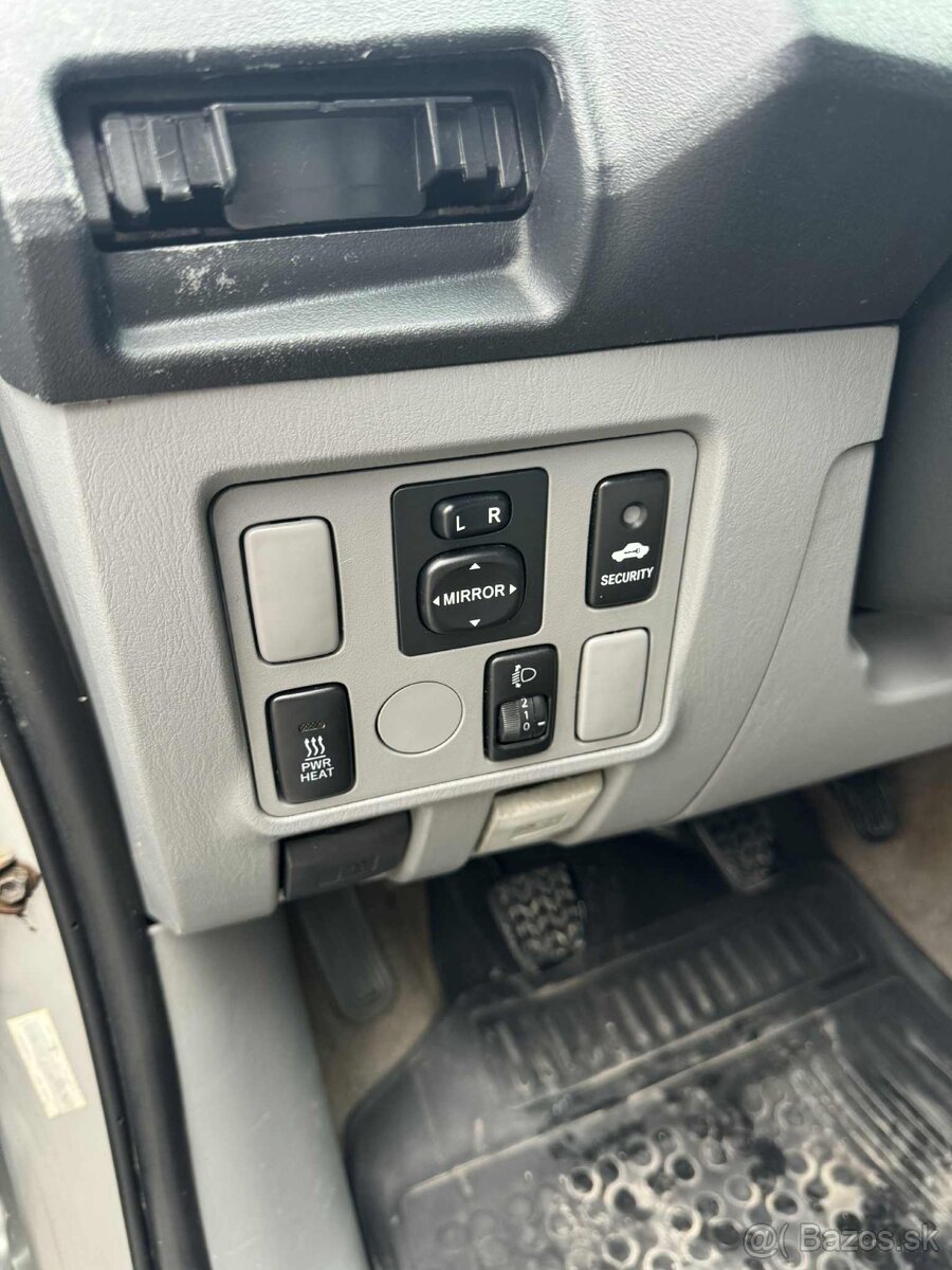 Predám Toyota Hilux 2.5, D-4D - 6