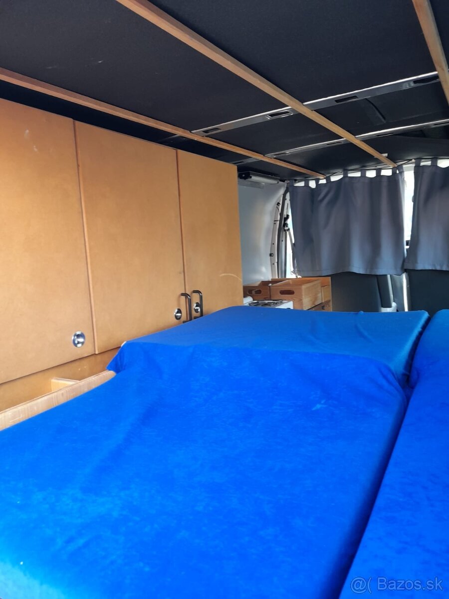 Obytné auto - dodávka Ford Transit - 6