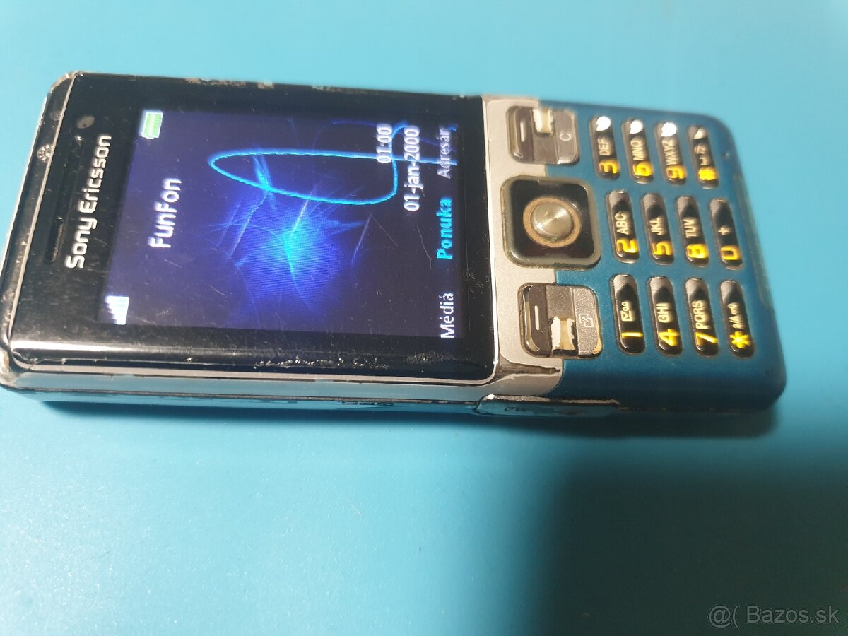 Sony Ericsson C702 - 6