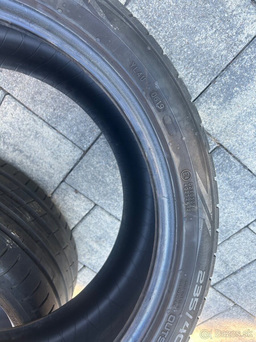 Nokian 235/40 R18 - 6