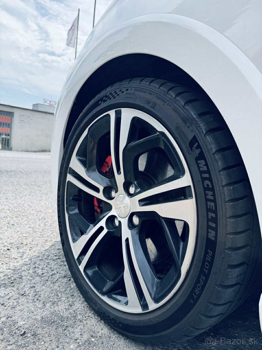 Peugeot 208 GTi 200THP - 6