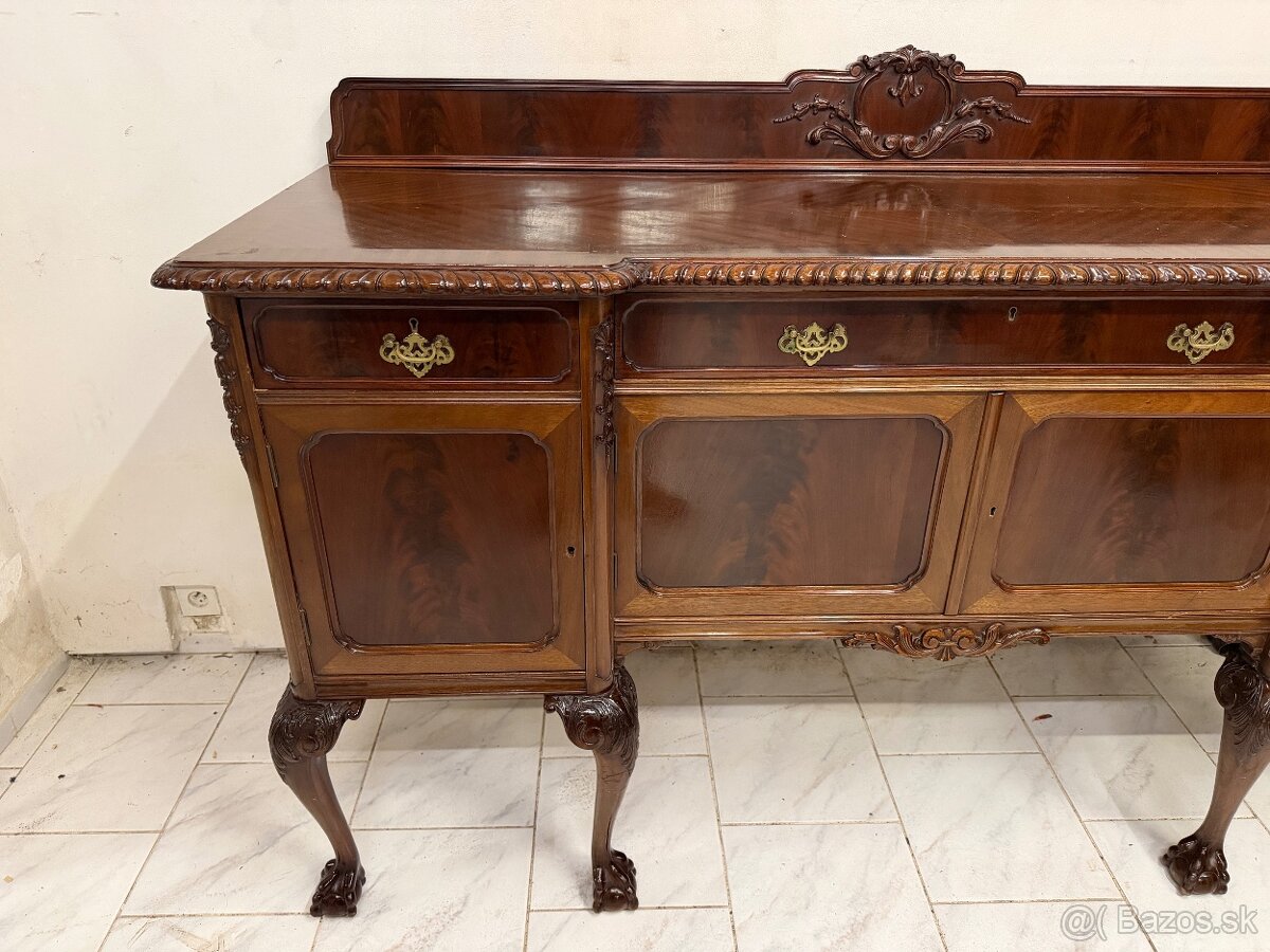 Starožitný bufet Chippendale - 6