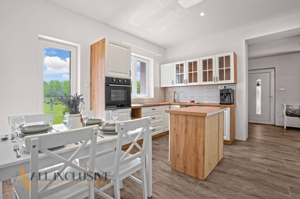 ALL INCLUSIVE | NA PREDAJ 3-IZBOVÝ RODINNÝ DOM V OBCI BALOŇ - 6