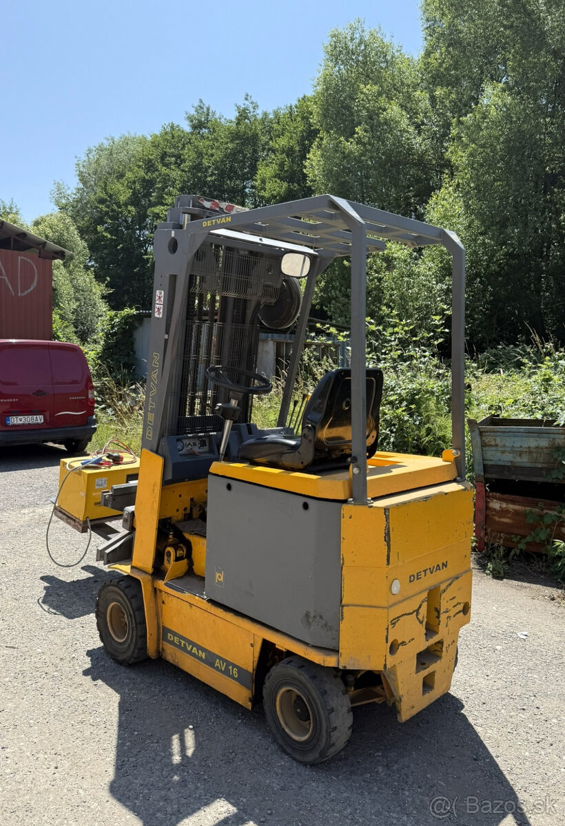 Detvan AV 16, elektro, triplex, bočný posuv - 6