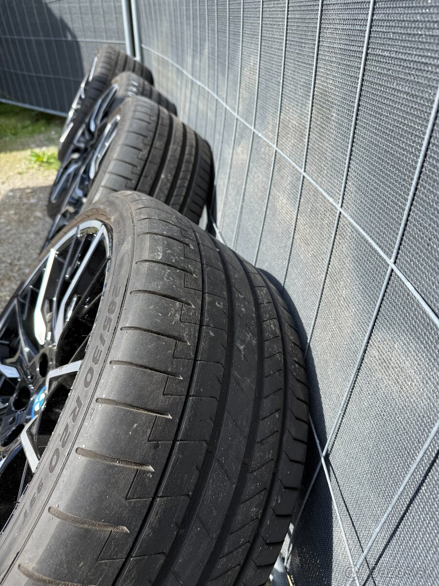 Letná sada BMW 5x112 255/35 R20 + 285/30 R20 - 6